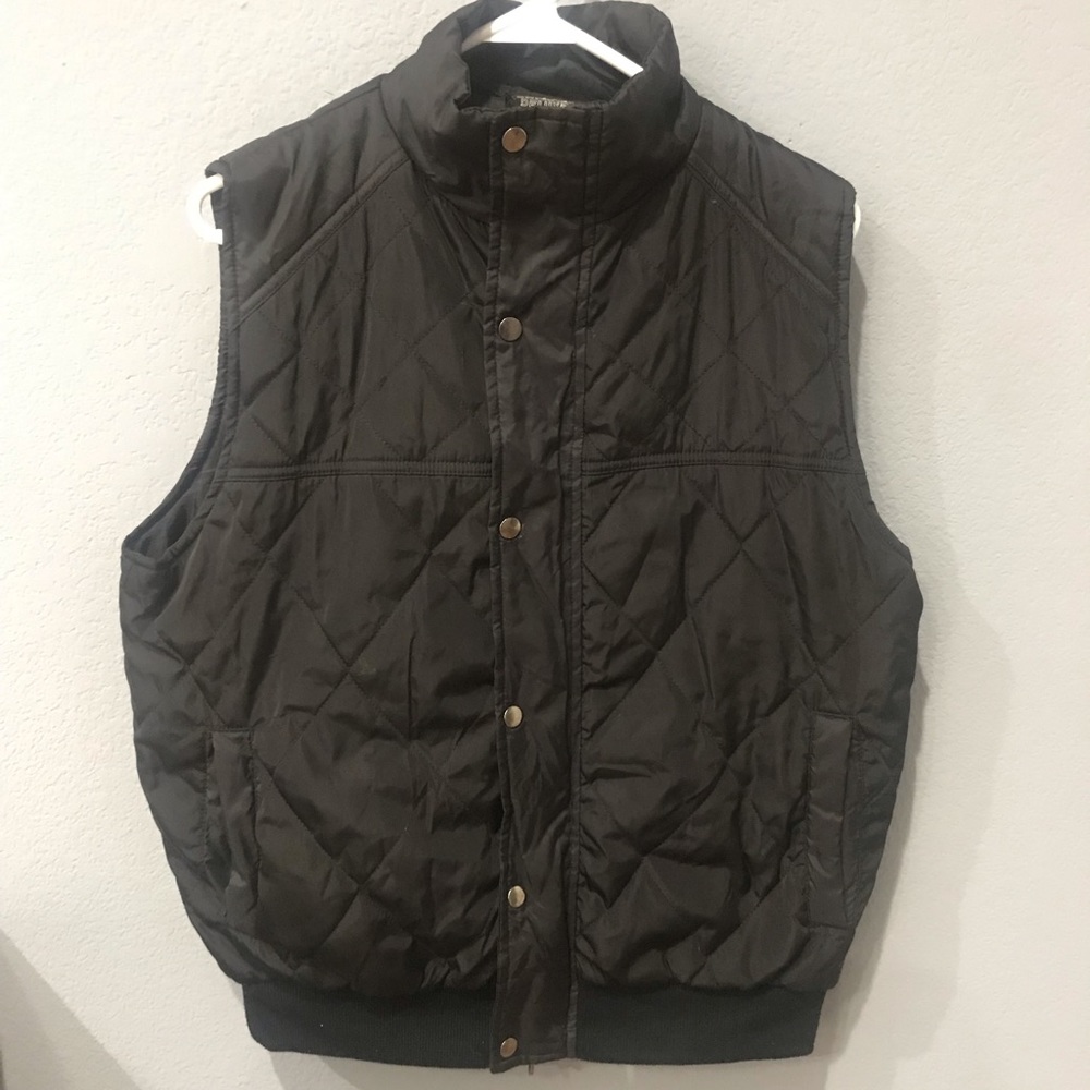 Men’s light weight puffer vest